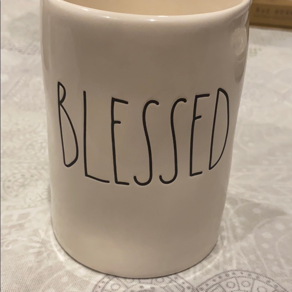 Rae Dunn Candle